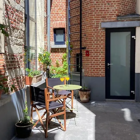 Duplex In Historical Centre With Private Courtyard דירה