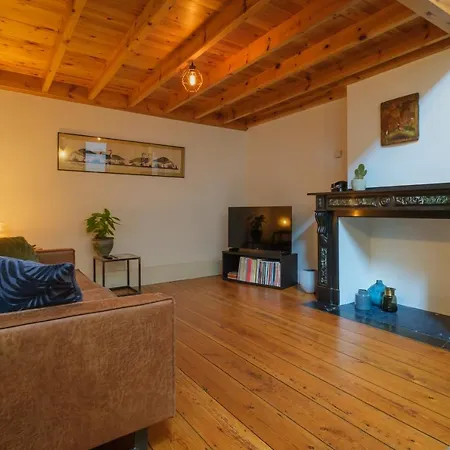 Duplex In Historical Centre With Private Courtyard דירה אנטוורפן
